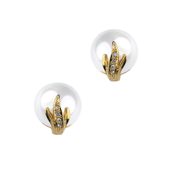 Athena Pearl Clip Earring