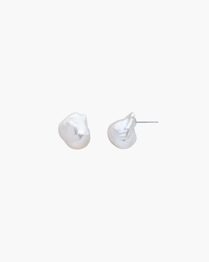 Milania Pearl Earrings